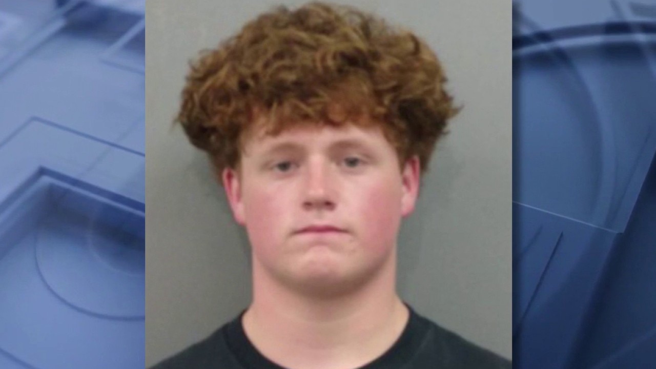Son of former NFL player, reality TV star arrested