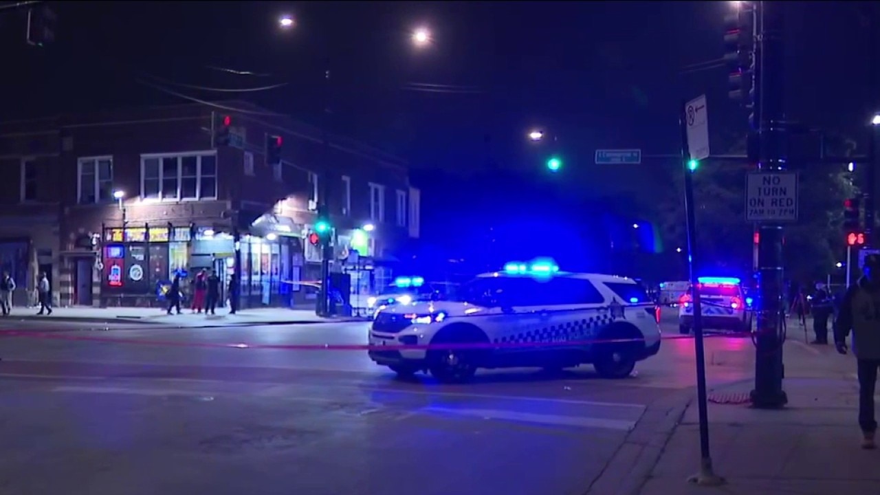 3 people injured in reported shooting on Chicago's South Side