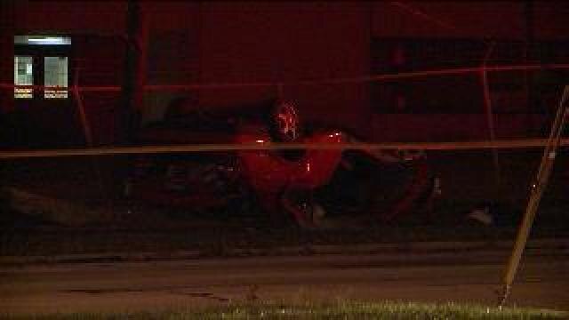 Rollover kills two in Milwaukee