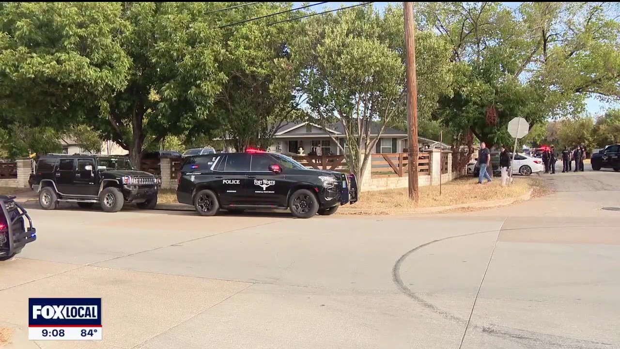 Two killed and two injured after shootout in backyard