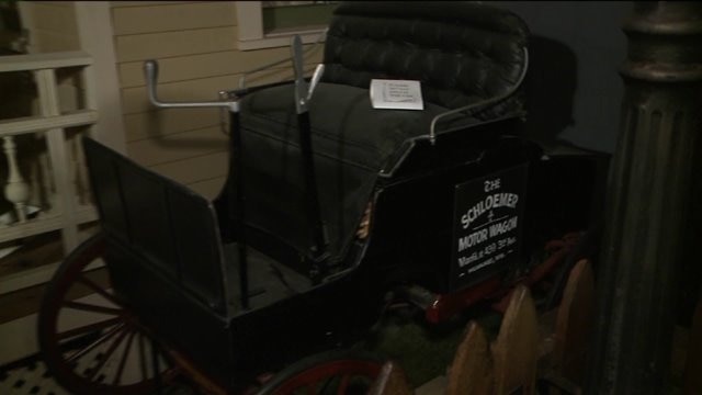 Chip takes a tour of the museum