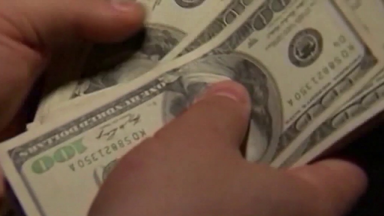 Billionaires tax measure gets 1.5M signatures