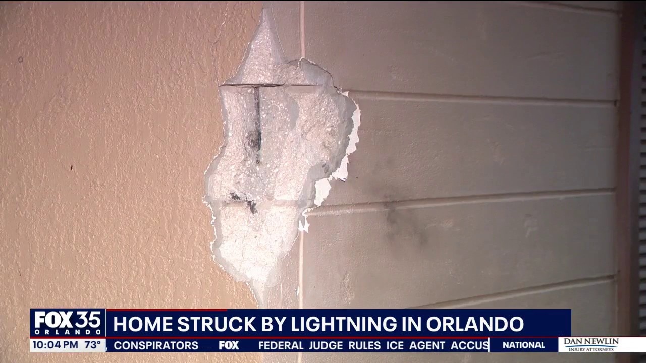 Lightning strike damages Orlando home, knocks out power