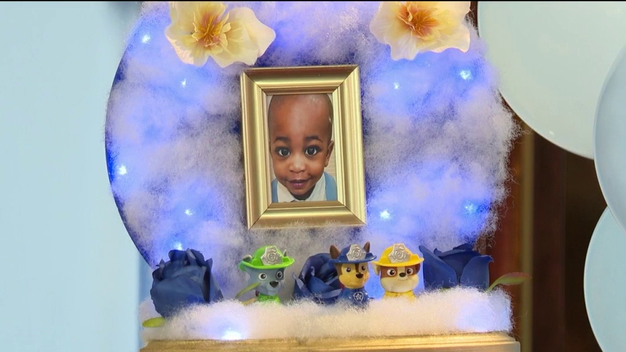 Mom in hot car case allowed at funeral; son accused of shooting dad
