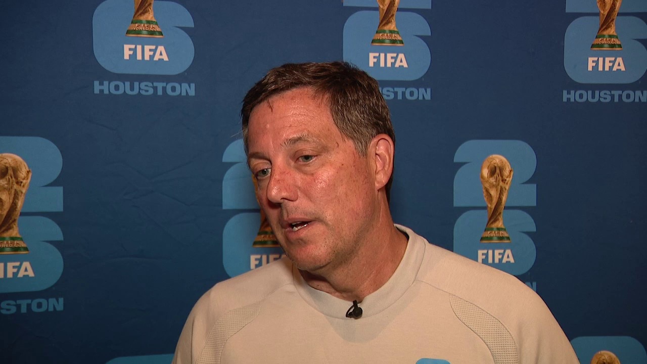 What plans are in place in case of heavy rain at Houston FIFA World Cup games?