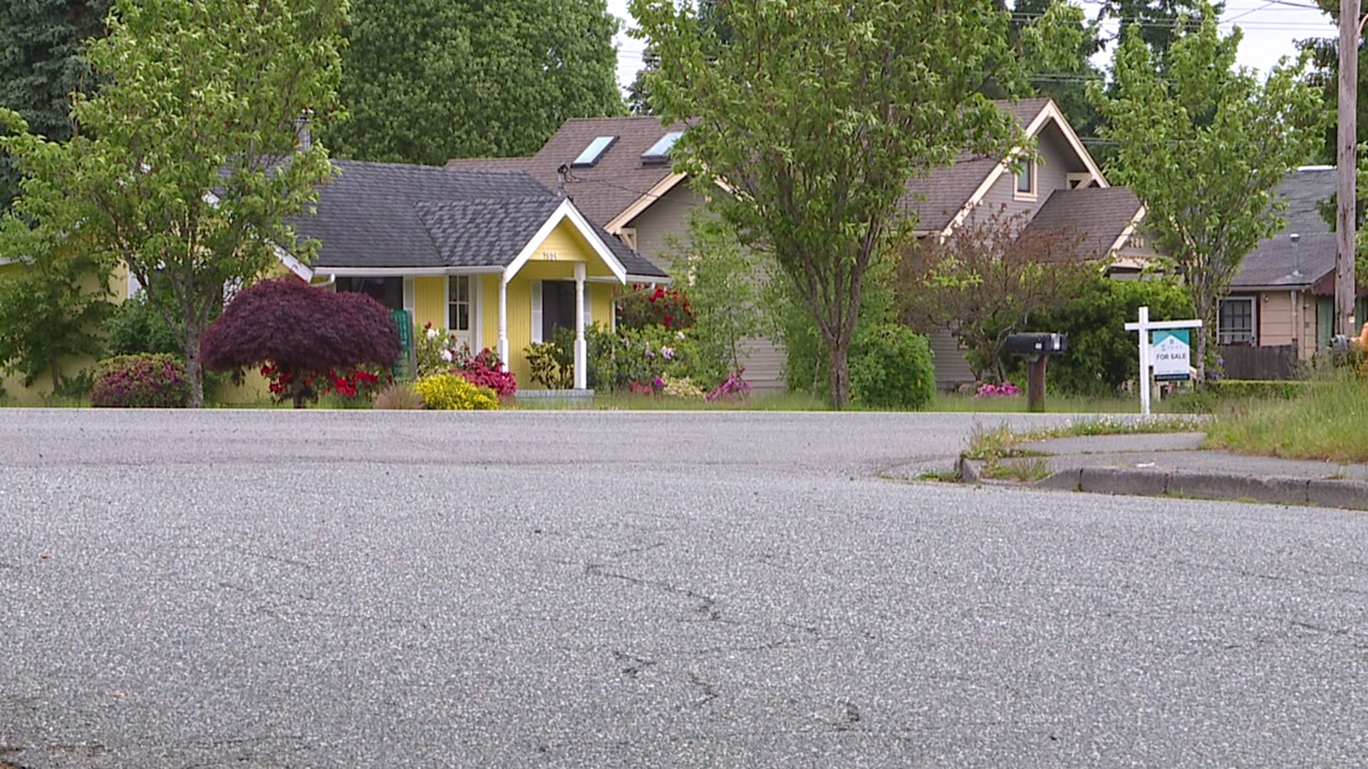 Sense of security in Everett