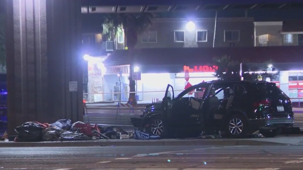 2 men struck by SUV in Phoenix