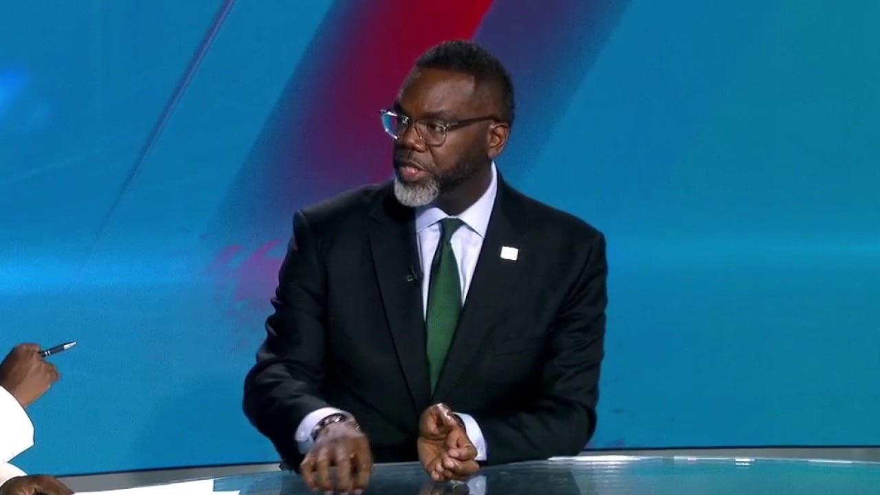 What is Brandon Johnson looking for in Chicago's next top cop?