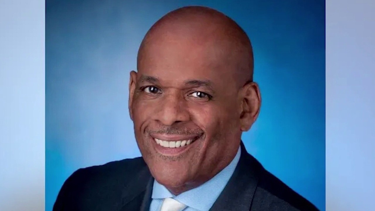 Chicago School Board president candidate denies allegations of abuse