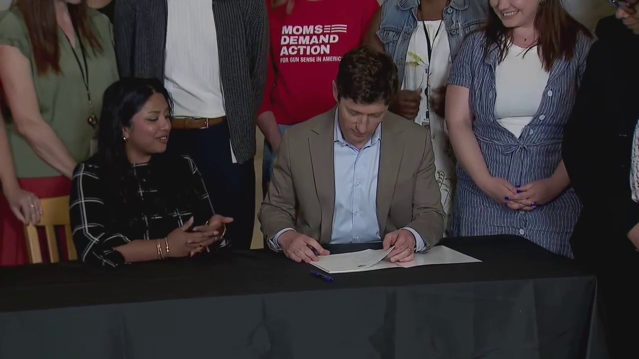 Frey signs Minneapolis assault weapon ban ordinance