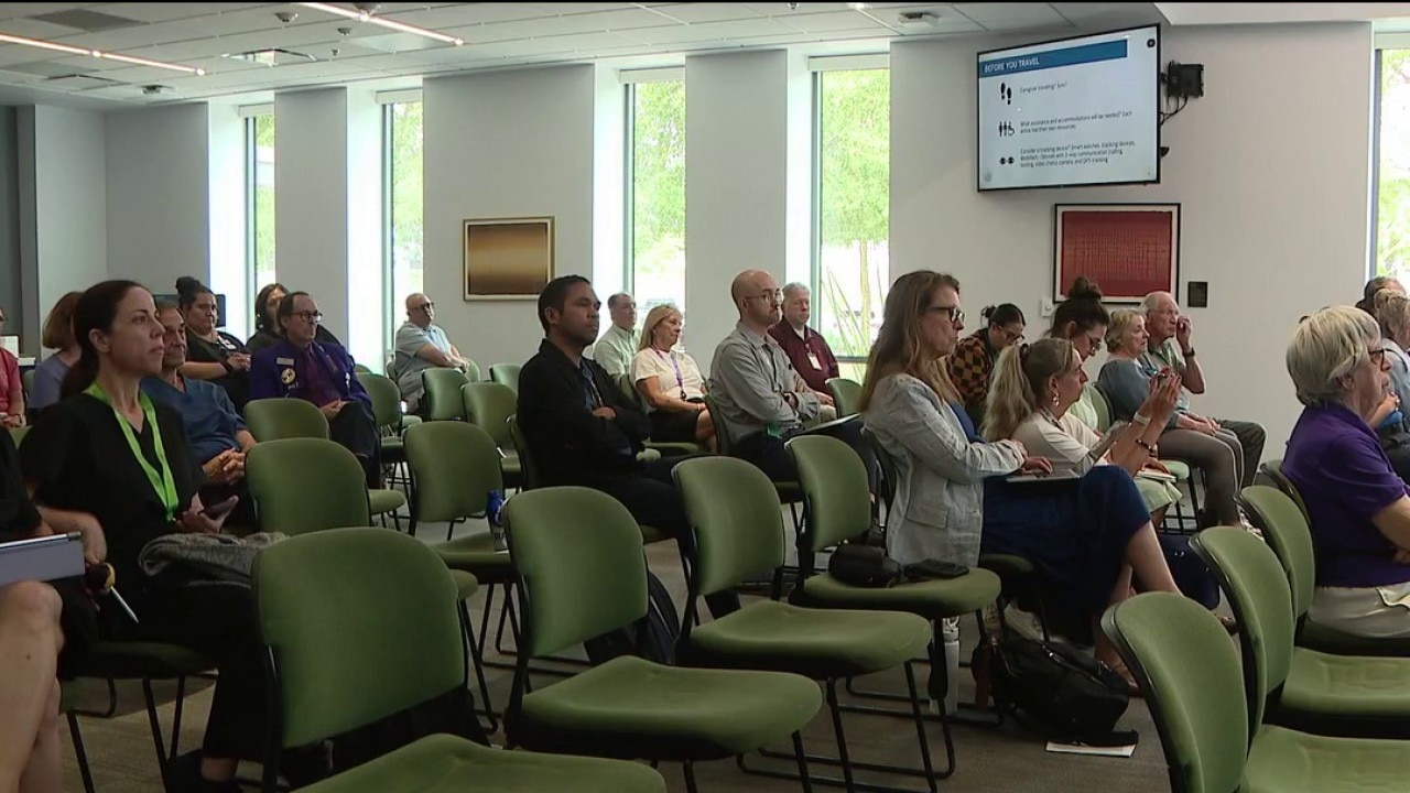 Dementia-friendly workshop at Sky Harbor shares resources for travelers