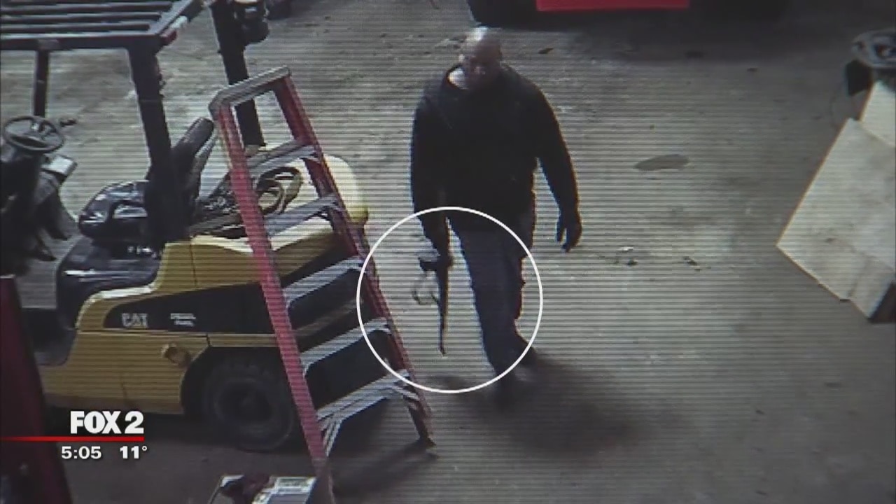 I'm not looking for you: suspect on killing spree tells former co-worker on 3rd stop