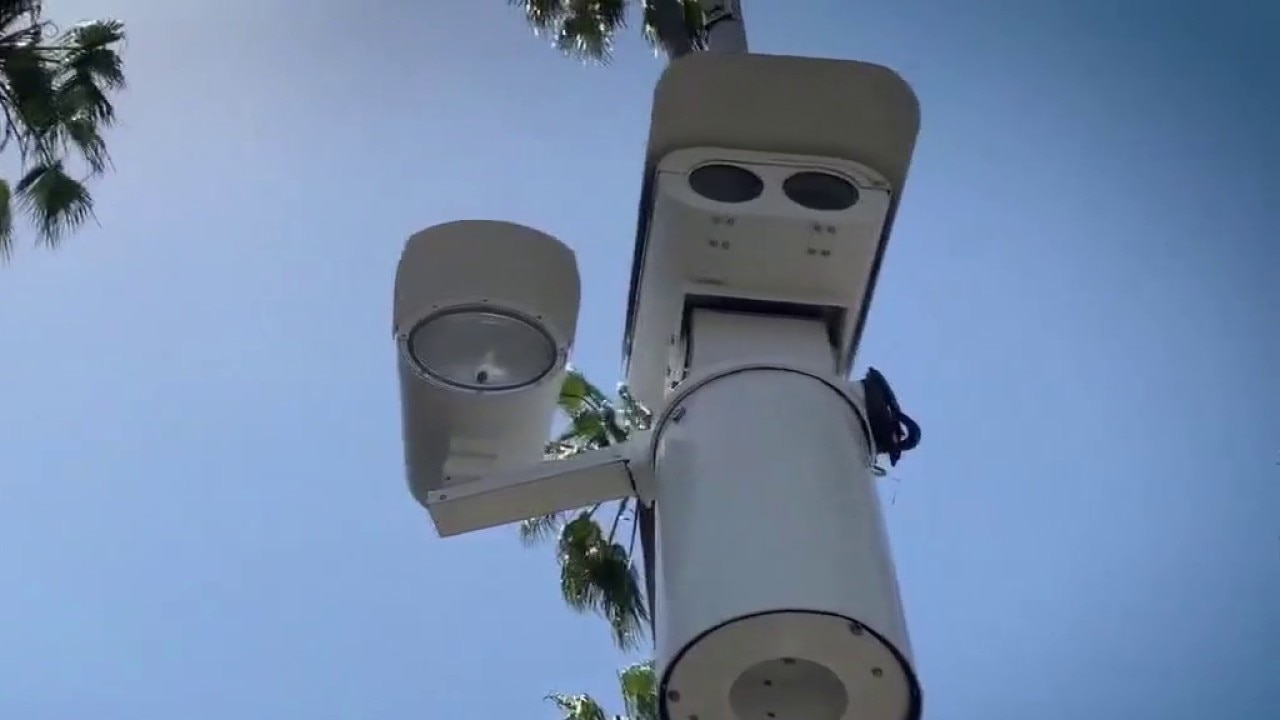 LA police commission approves Flock suspension