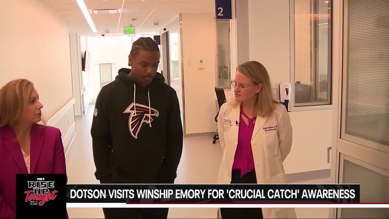 Falcons receiver tours Emory cancer research clinic