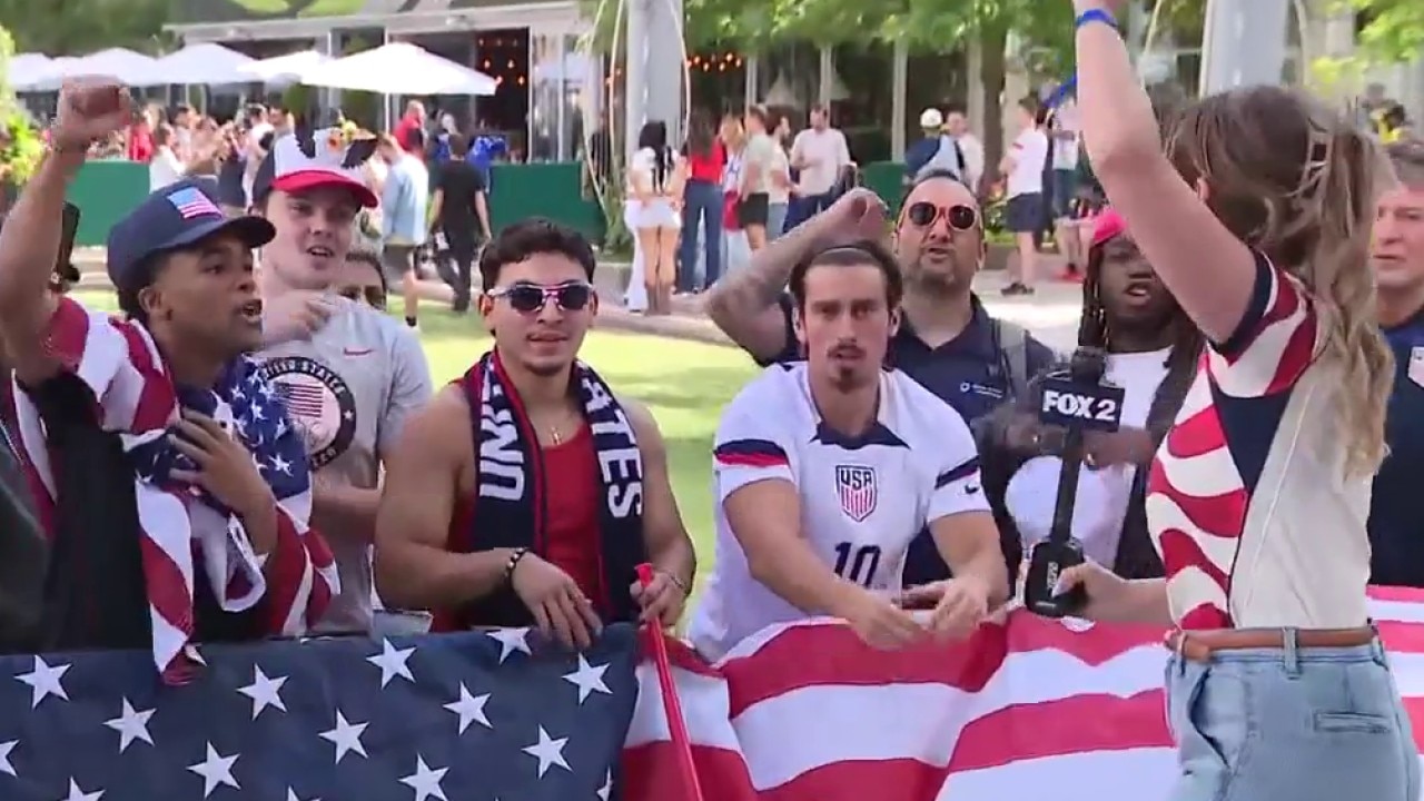 Hundreds gather at Campus Matius to cheer on Team USA