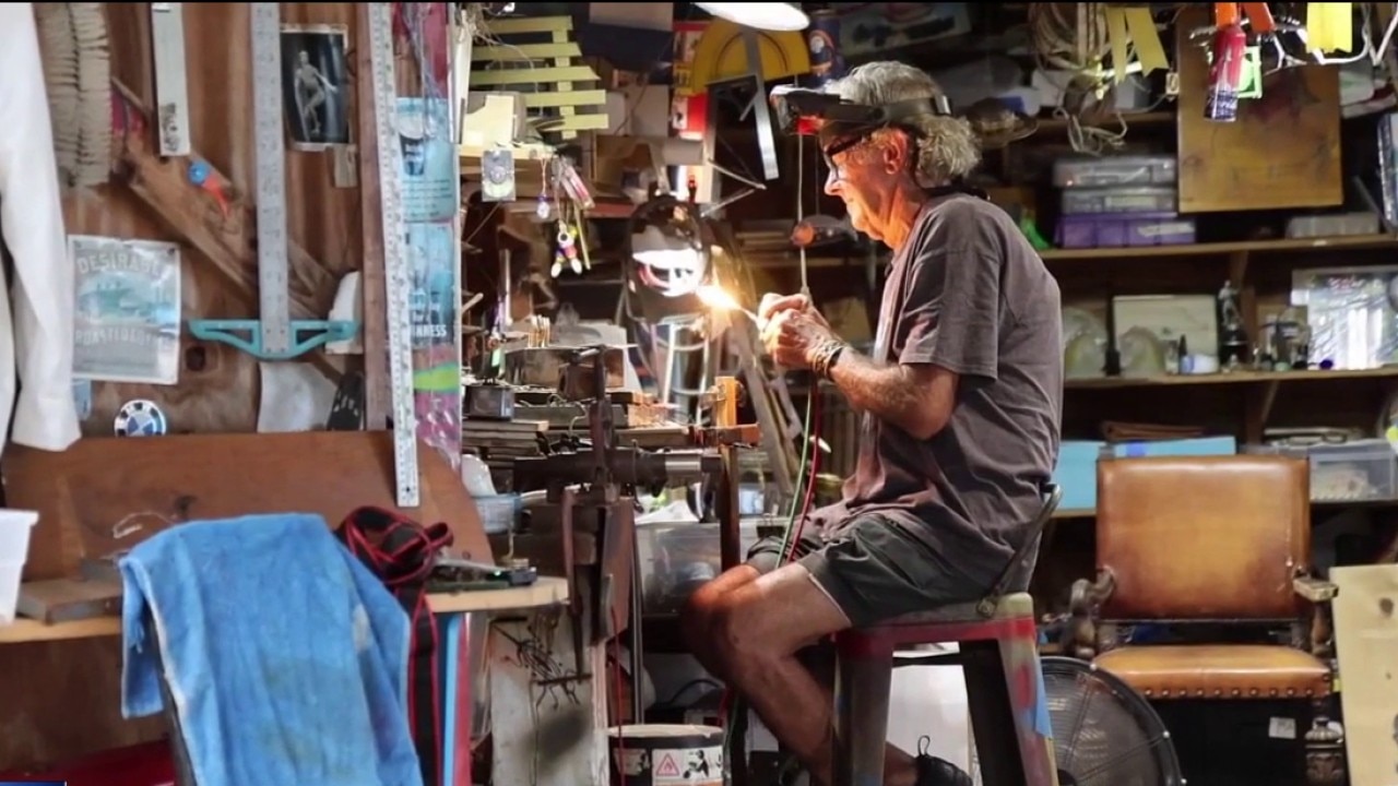 Artist uses metal to create pieces