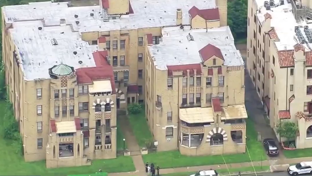 Family of Detroit man shot by bailiff files $150 million lawsuit