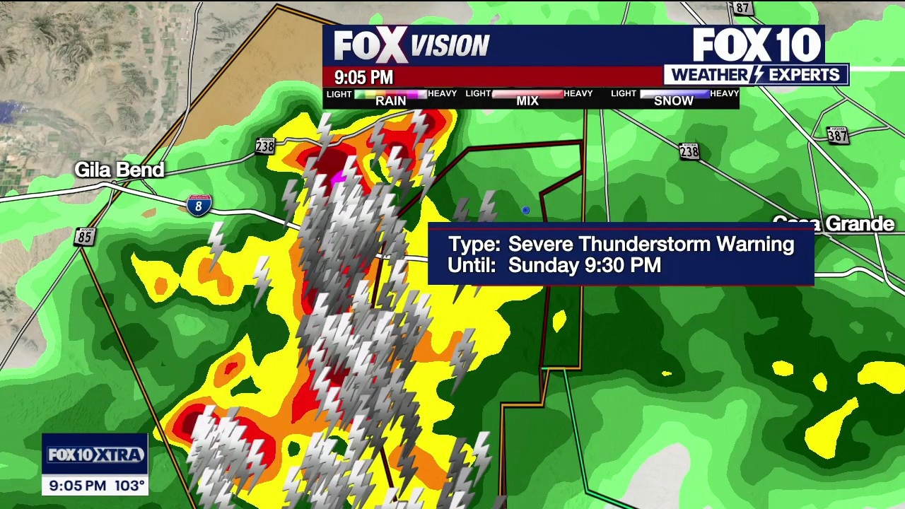 Severe thunderstorms moving through Phoenix metro area