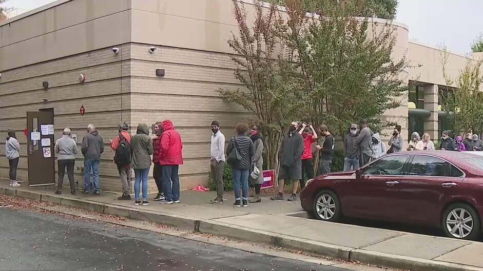 Big rush on last day of early voting
