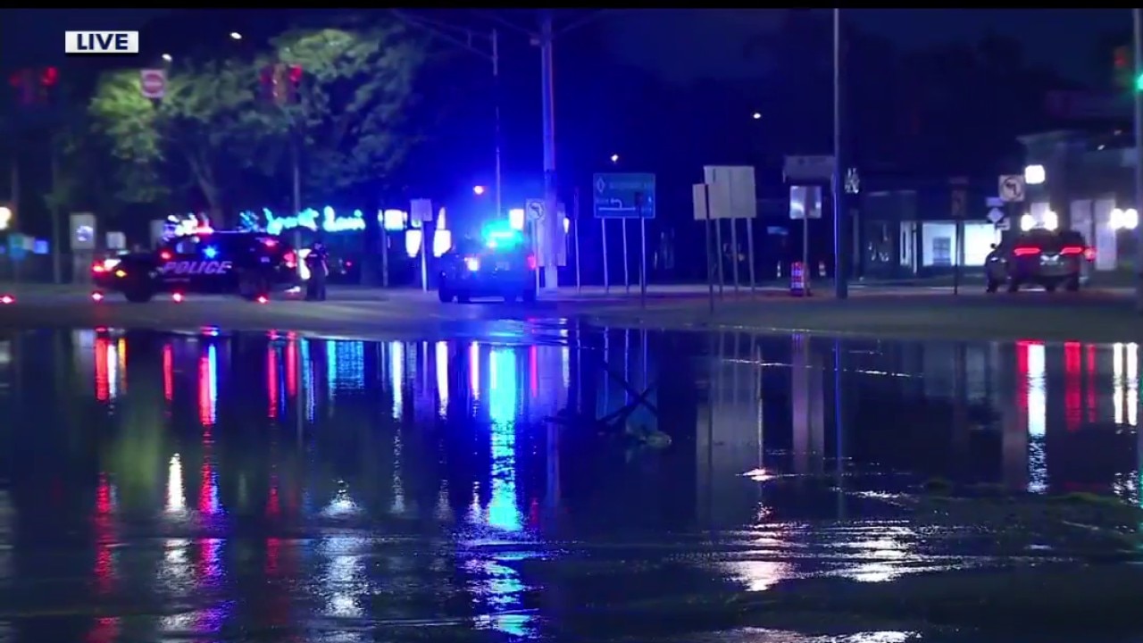 Water main break closes NB Woodward in Berkley