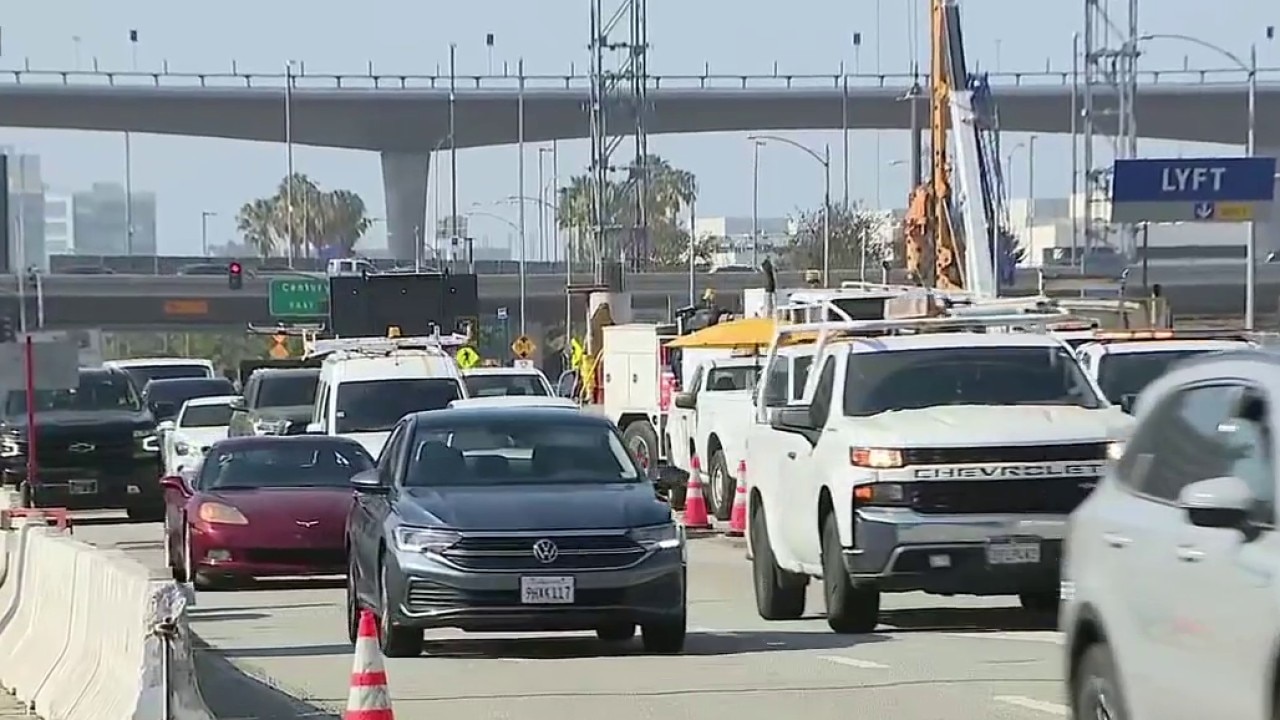 Gas leak repairs impacting LAX holiday traffic