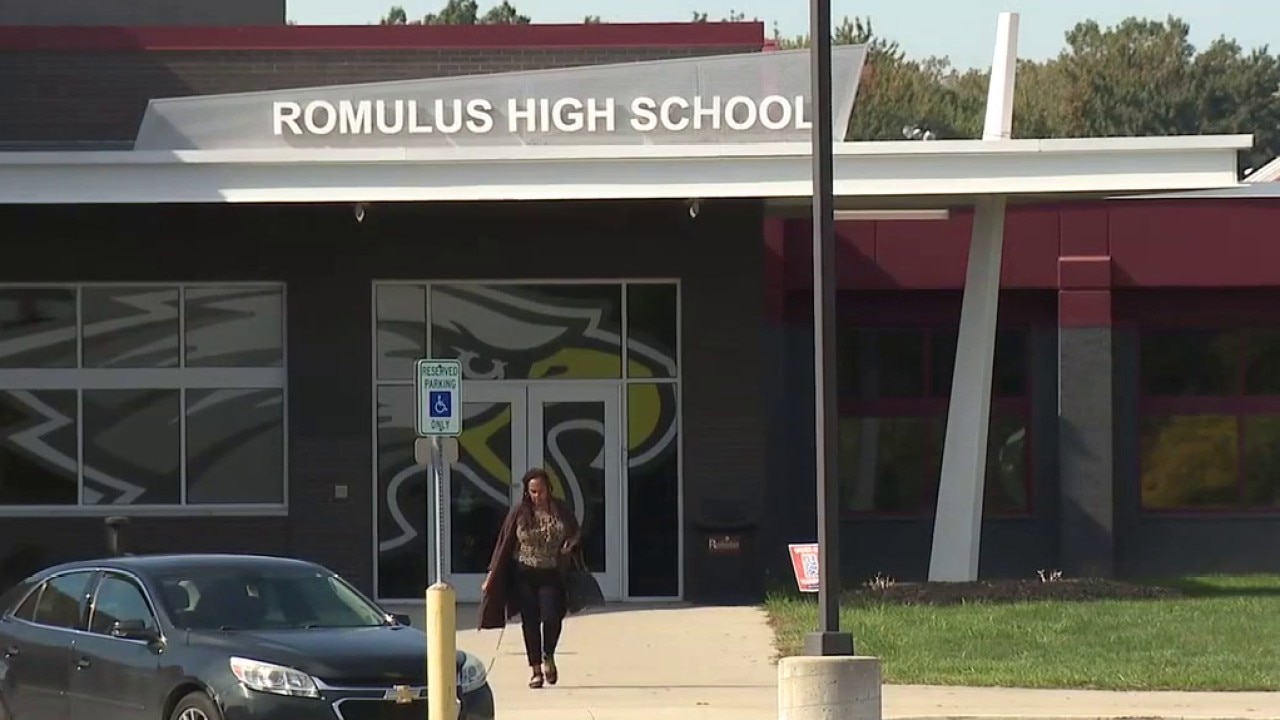 Parent arrested for 3D printed gun at Romulus High School