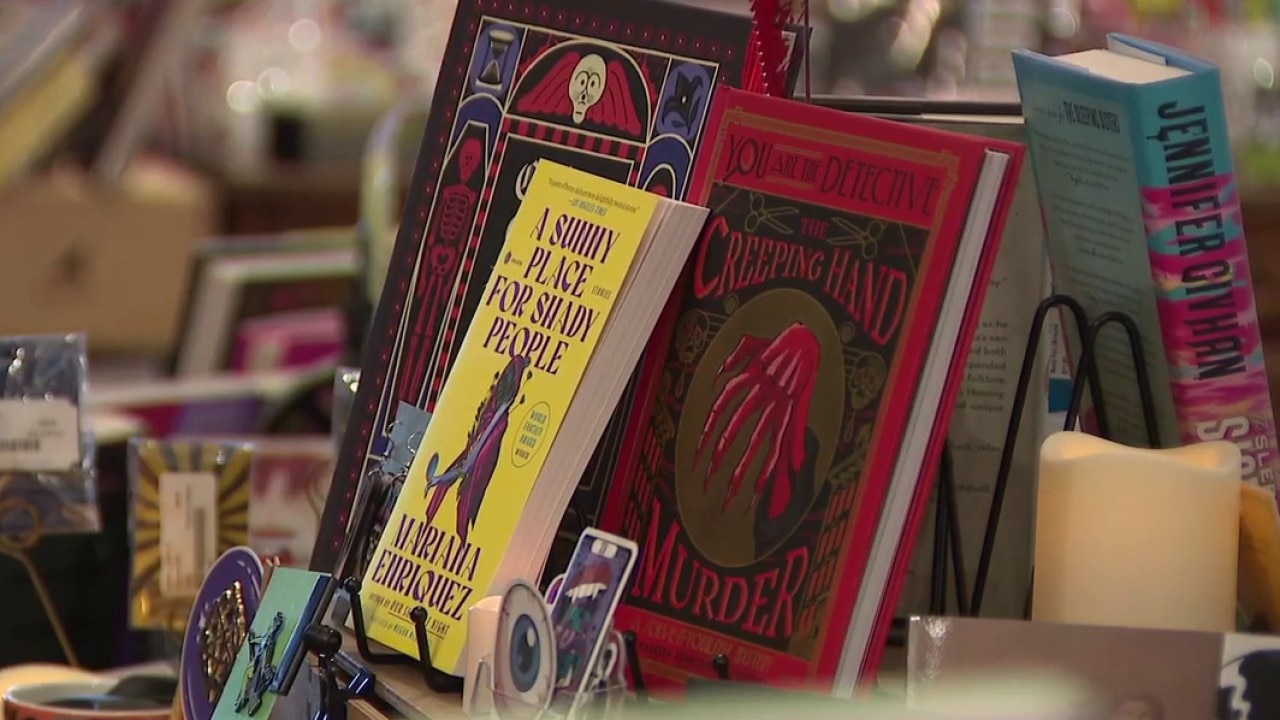 Book clubs grow in popularity again