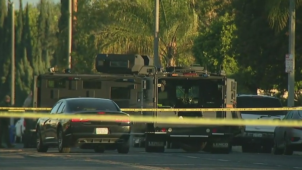 Sheriff's deputy shoots and wounds man in South Whittier