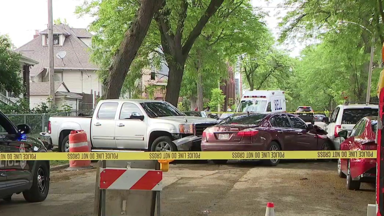 Police chase, crash near 26th and Auer