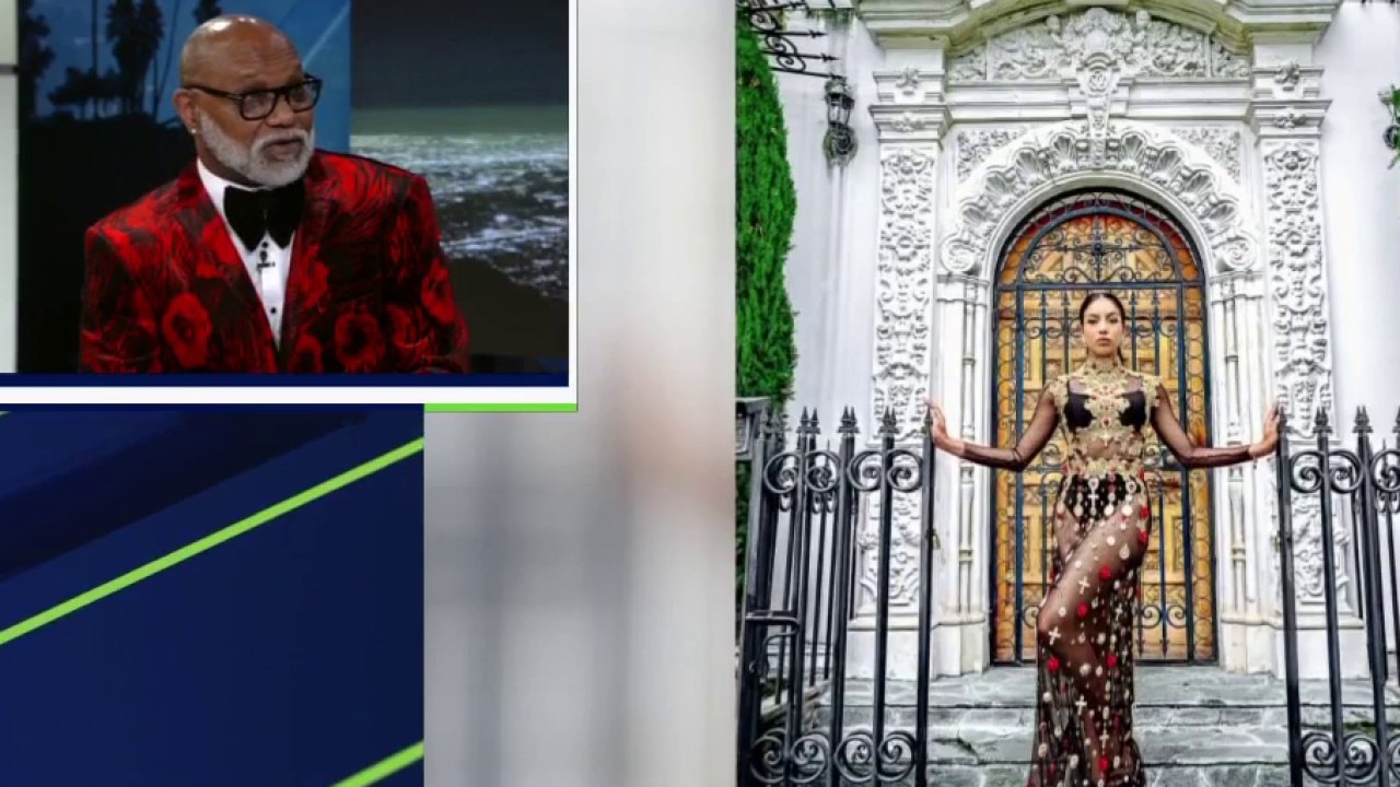 Fashion photographer, model Mark Gunter joins the show