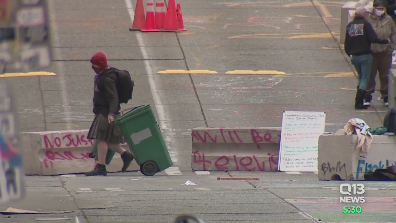 SDOT removes some 'CHOP' barriers, no plans to remove more near East SPD precinct