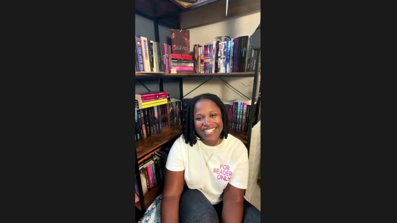 Romance Book Chat with Nakita