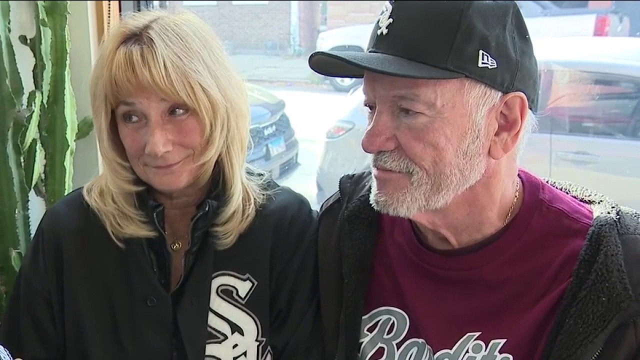 White Sox fans react after ALDS Game 3 loss to Guardians