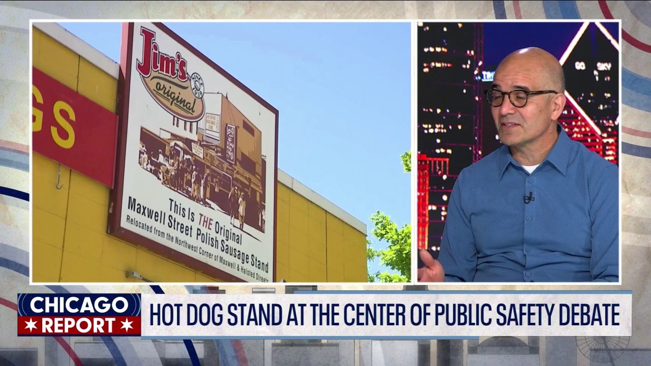 Jim's Original Hot Dog Stand at center of public safety debate | The Chicago Report