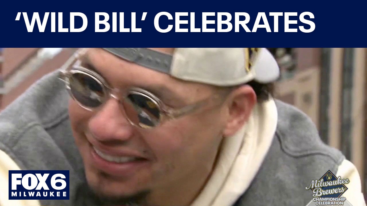 Brewers Championship Parade: William Contreras basks in the glow