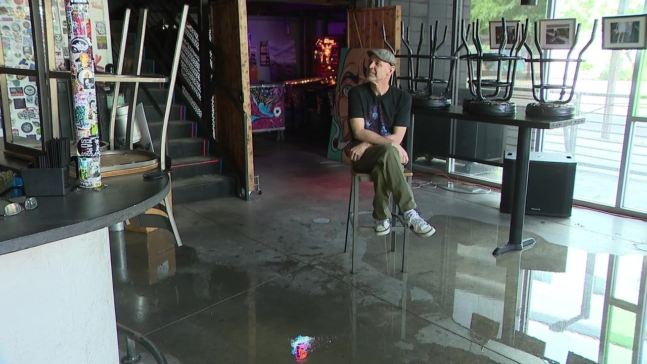 Popular Phoenix coffee shop dealing with flood