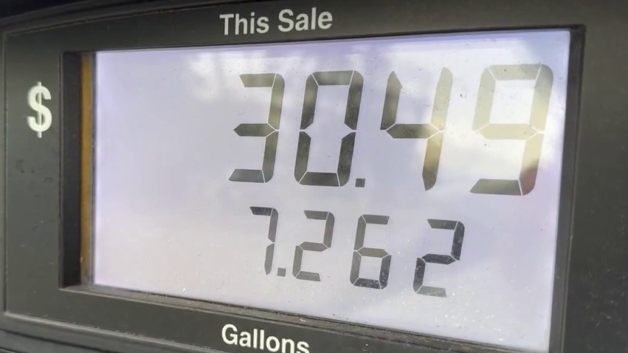 Oil hits $100 a barrel while Iran War continues