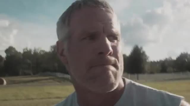 Super Bowl ad: Brett Favre for Buffalo Wild Wings