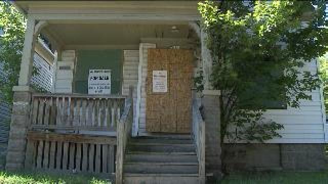 City takes grant money to demolish foreclosed home