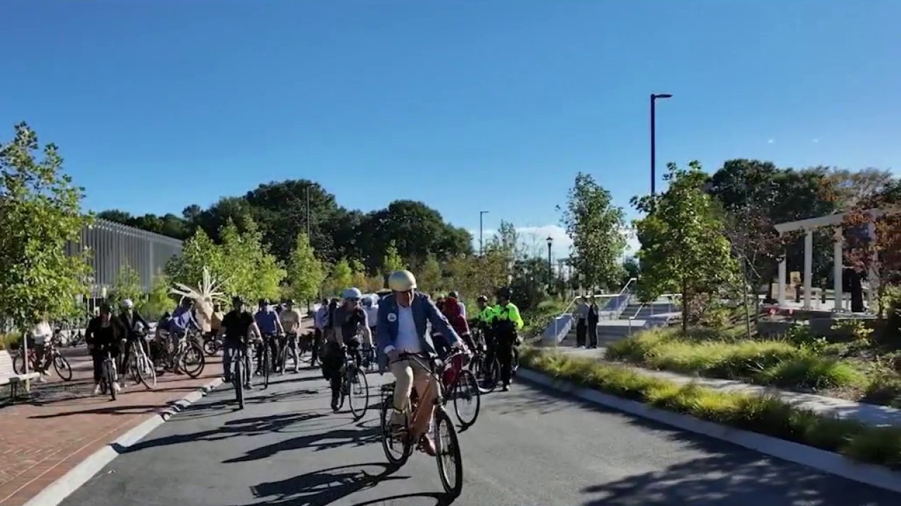 Georgia Tech sends off president with campus ride