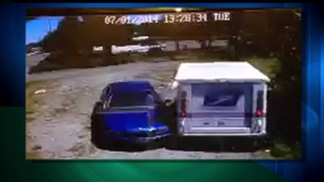 Mailman hits customer`s car