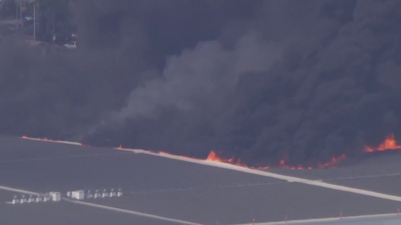Crews gain control of Boyle Heights warehouse fire
