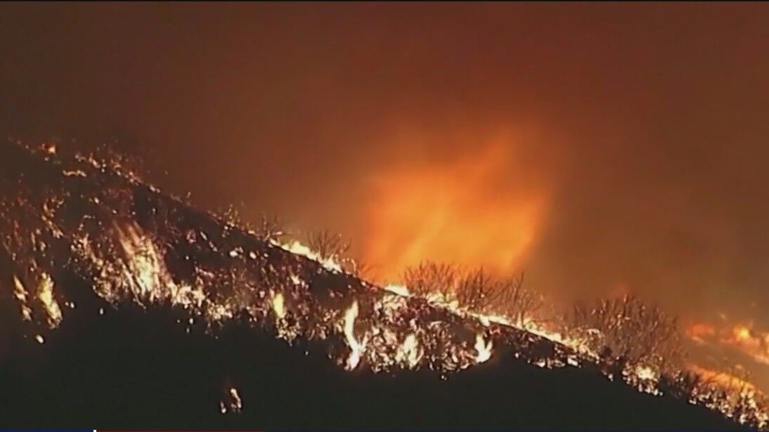 California wildfires claim 25 lives