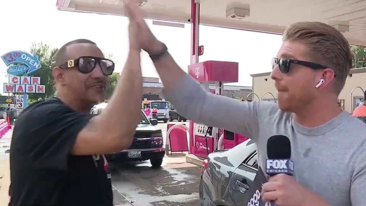 Cars line up for $1.99 gas across Chicago: "It's a blessing"