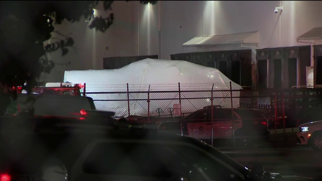 At least 3 killed in Los Angeles news helicopter crash
