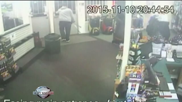 WANTED: Bold golf club crook