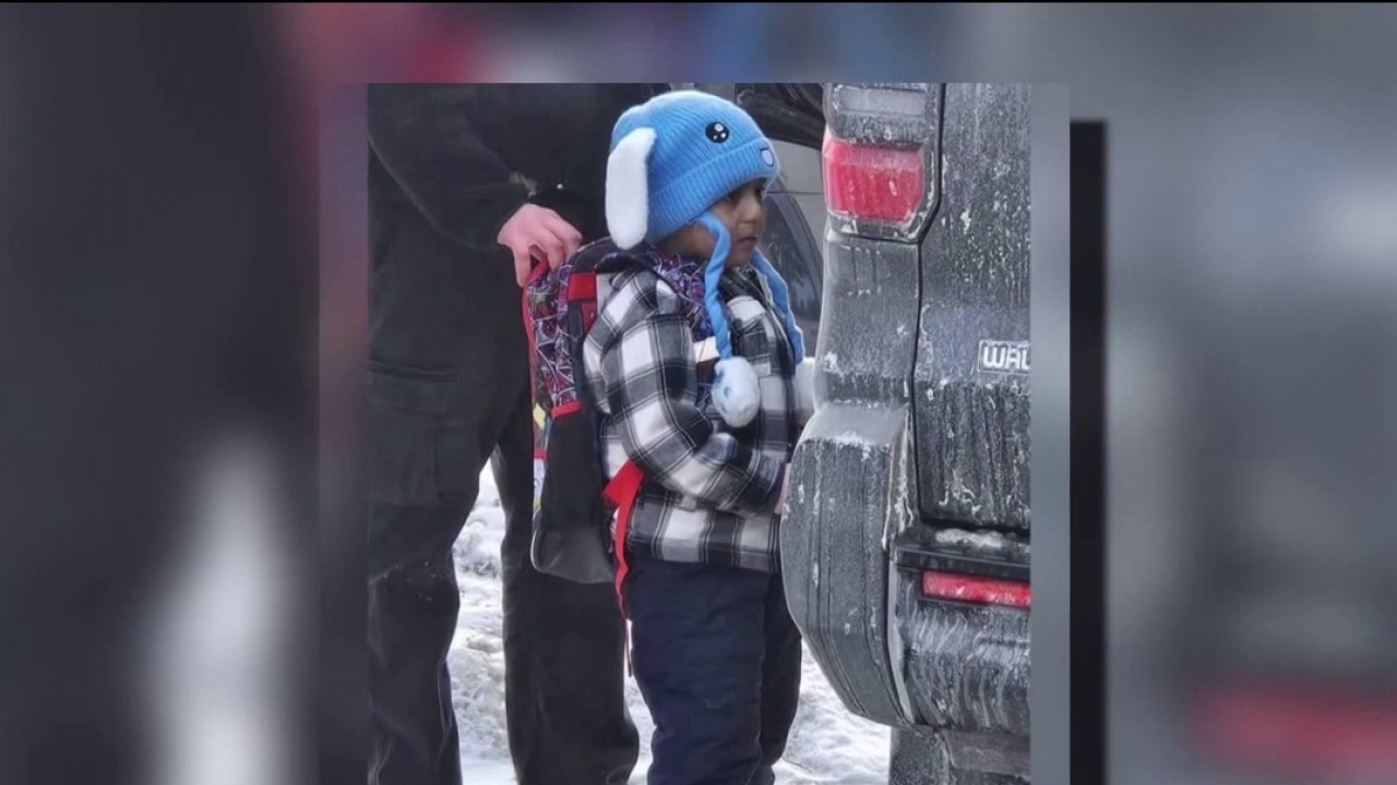 Judge orders release of 5-year-old, father from Texas ICE facility