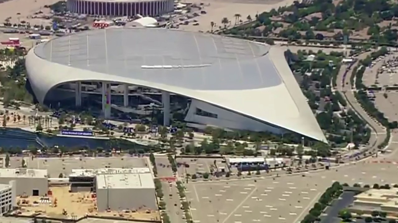 Fans begin arriving at LA Stadium for Team USA's first match 