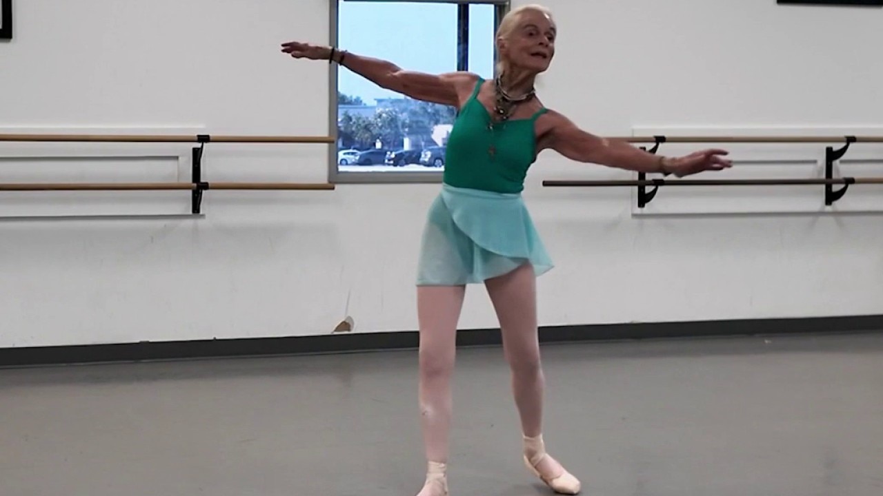 Richardson ballerina Madame Suzelle Poole celebrates 86th birthday on her toes