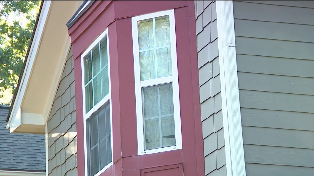 Marietta parents arrest: 15 kids, 1 two-bedroom apartment